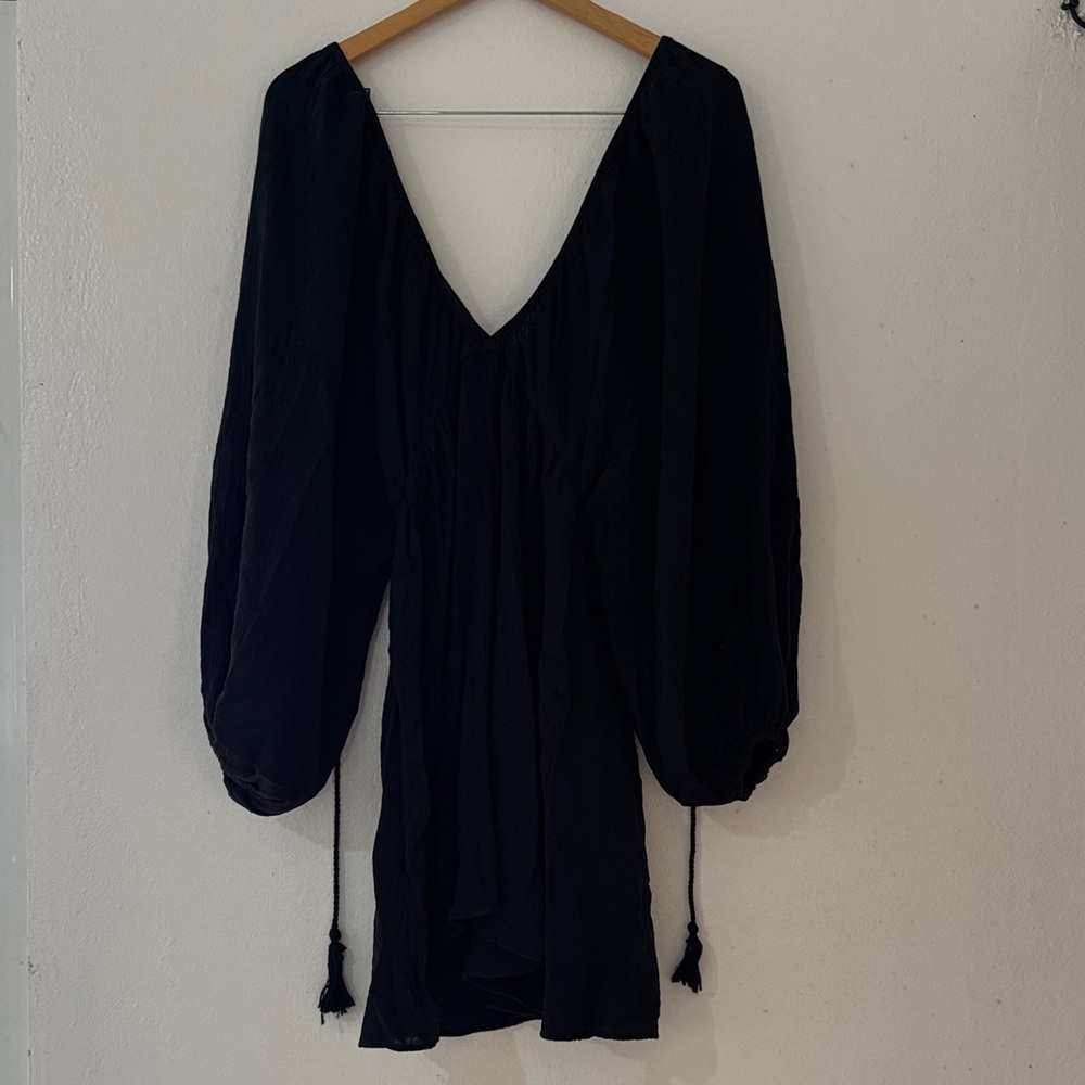H&M Black V-Neck Dress